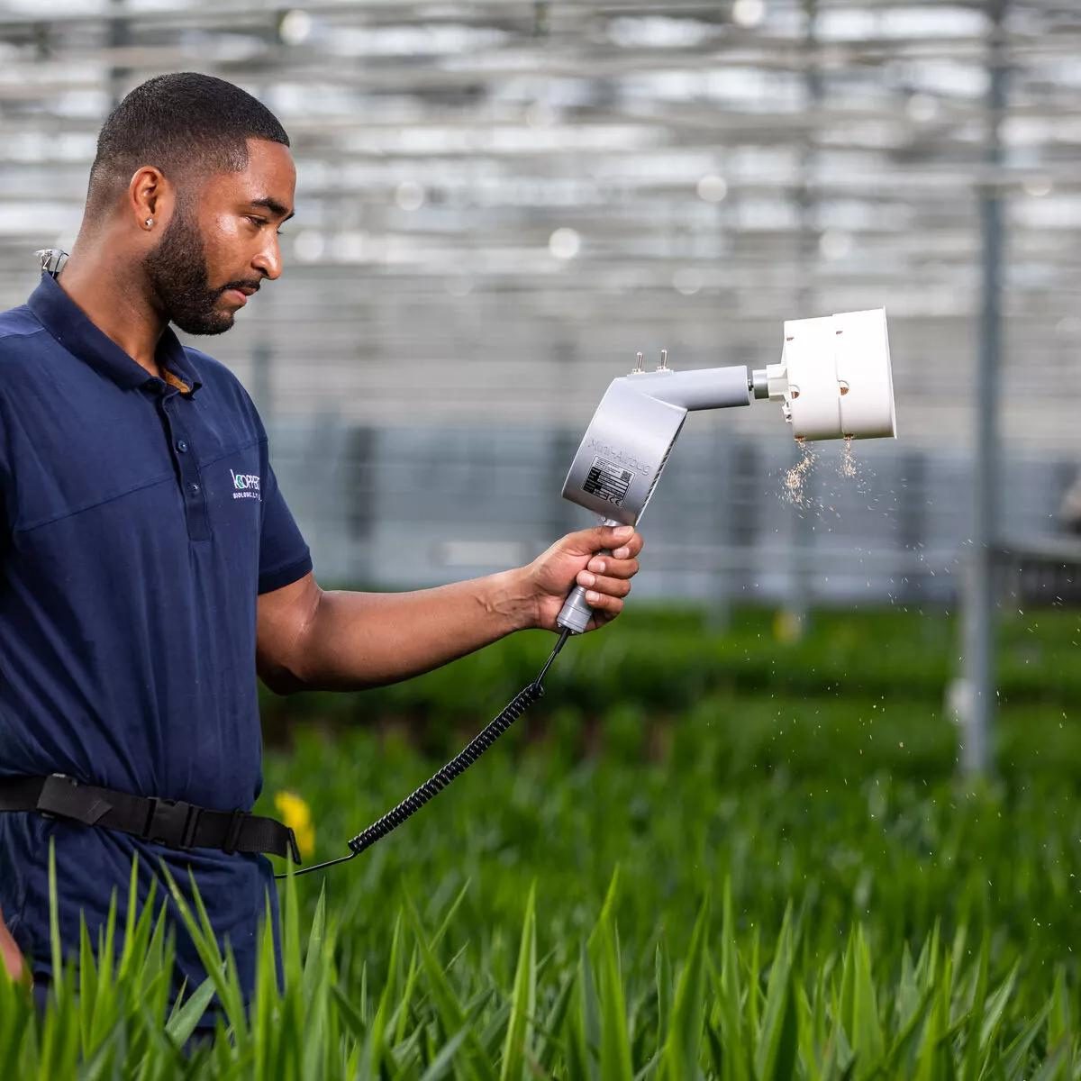 showing the utilization of the mini airbug product on a crop