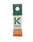Un sachet étiqueté "Swirski-Mite Plus" de Koppert, qui contient des acariens prédateurs pour la lutte contre les parasites dans les plantes.